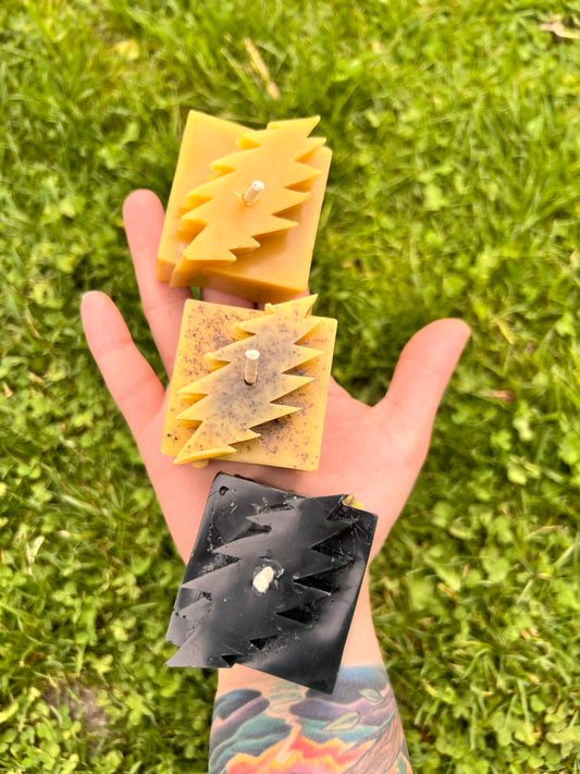 GD Bolt Beeswax Candle